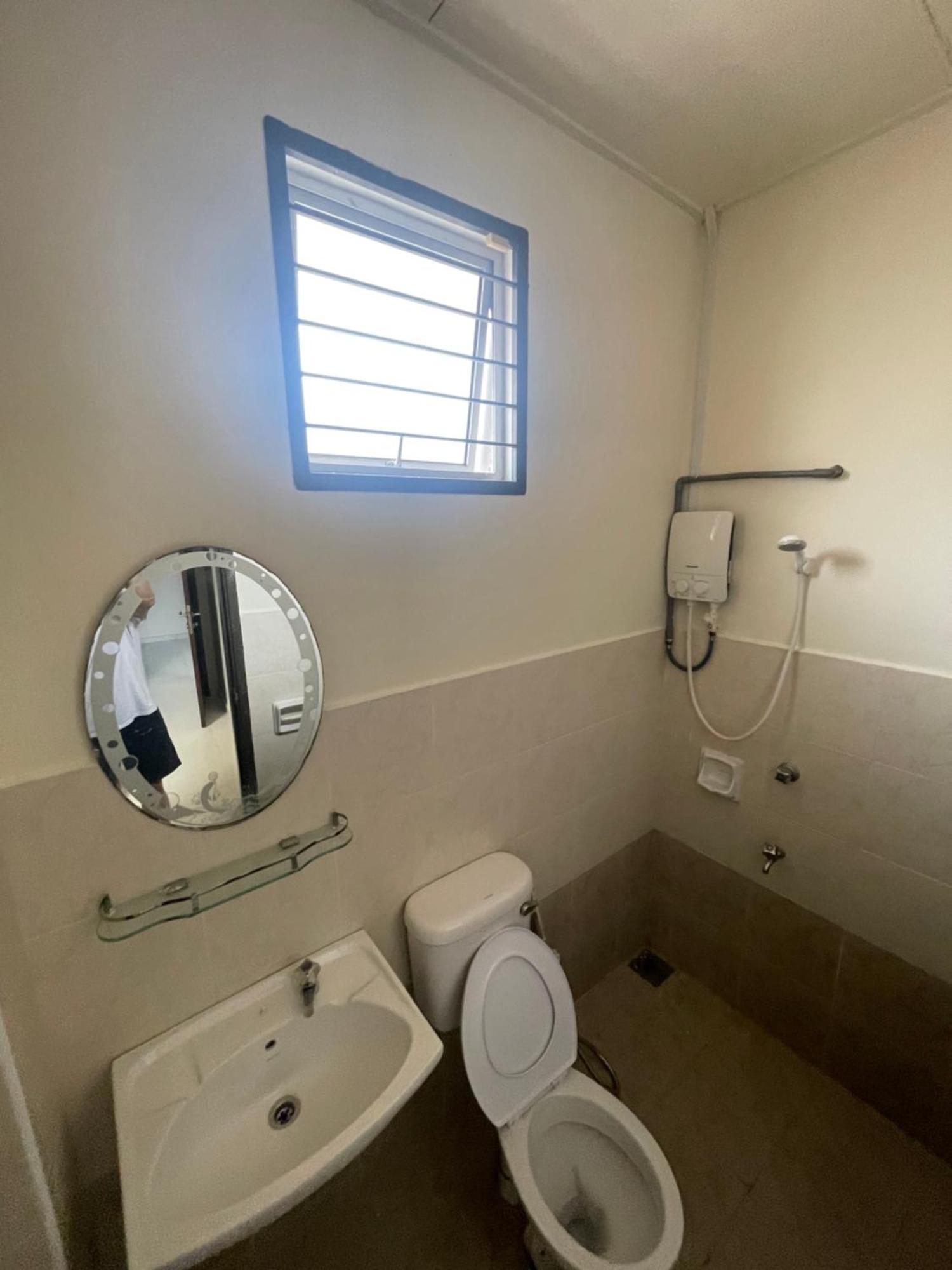 Setia 7 Mini Theatre Austin Near Longsing Yijia Helixuan New Cathay Restaurant Holiday home *